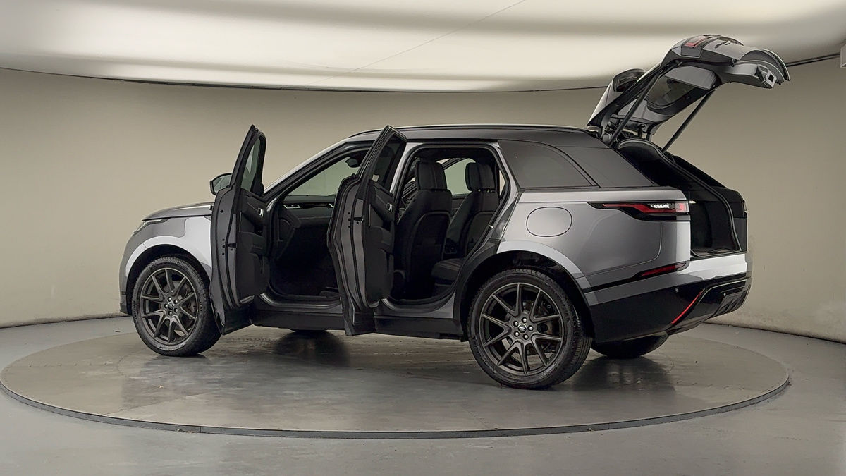 More views of Land Rover Range Rover Velar