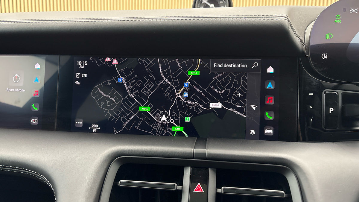 Porsche Taycan Image 17