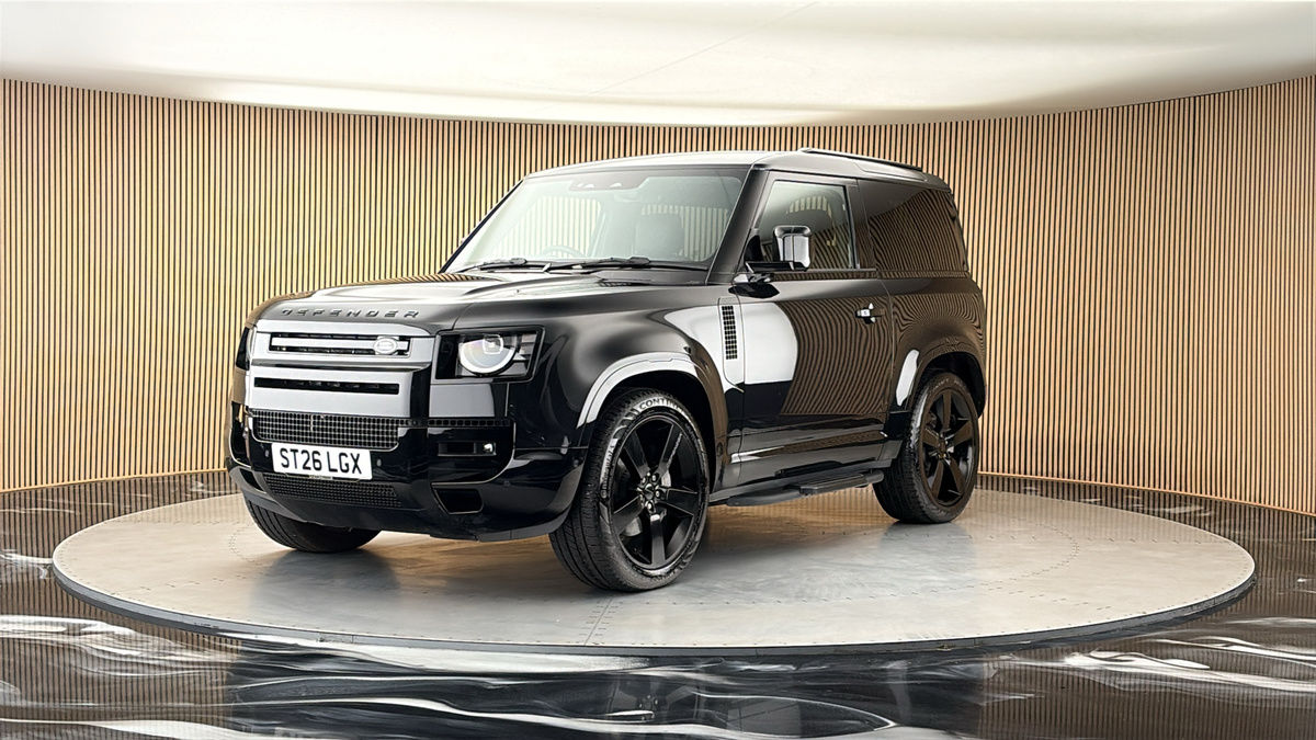 More views of Land Rover Defender 90