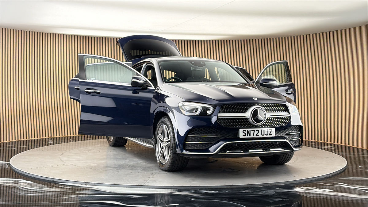 More views of Mercedes-Benz GLE