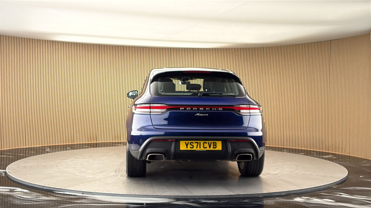 More views of Porsche Macan