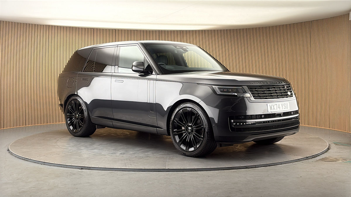 More views of Land Rover Range Rover