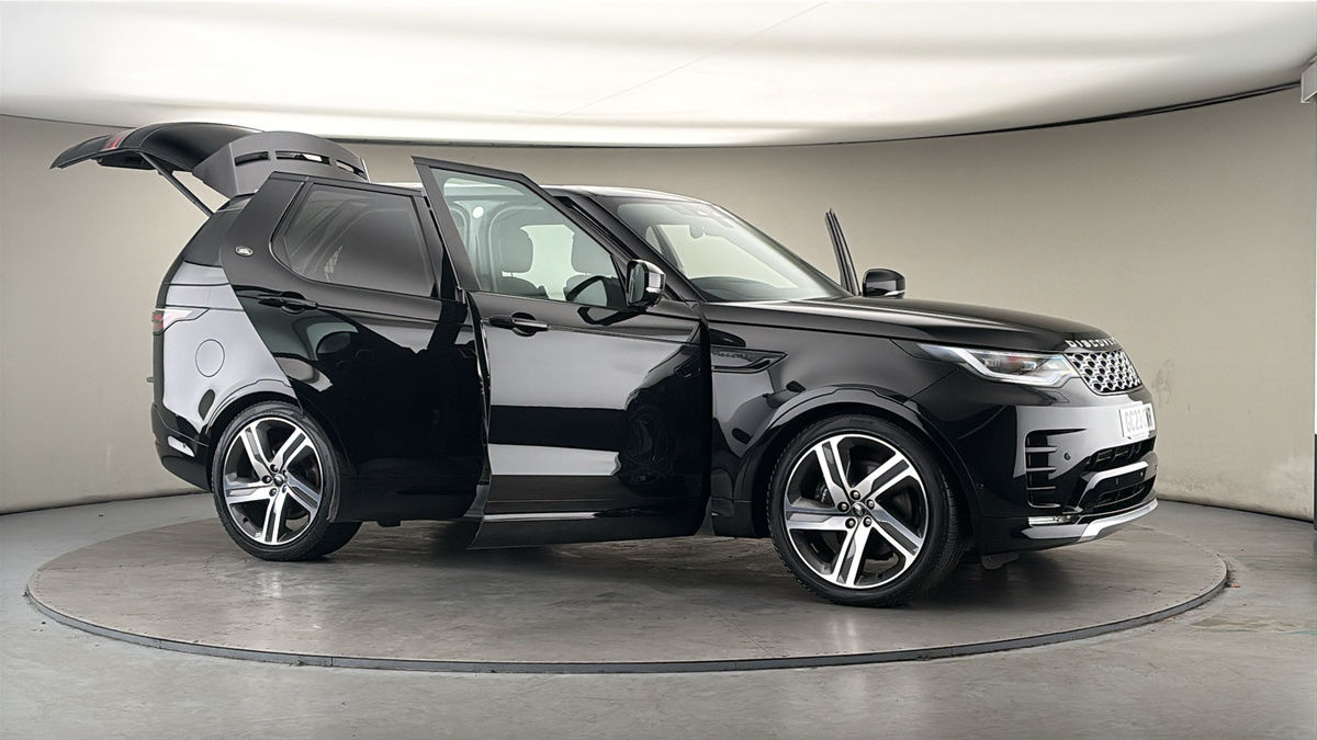 More views of Land Rover Discovery