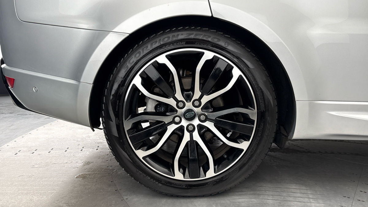 Land Rover Range Rover Sport Image 10