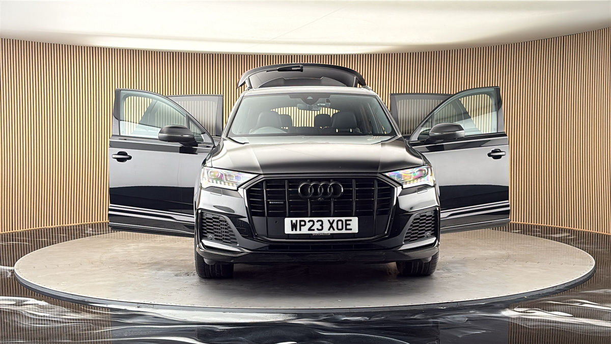 More views of Audi Q7