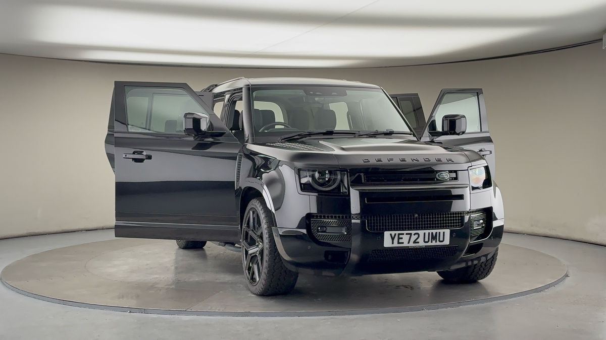 More views of Land Rover Defender 110