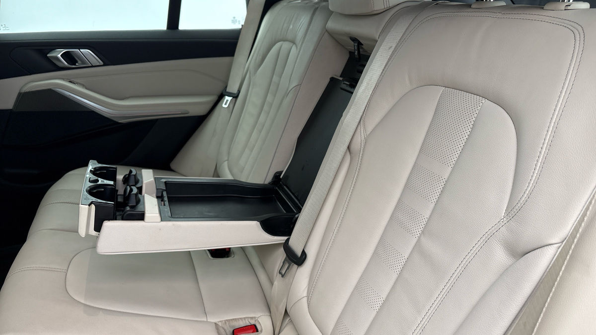 BMW X5 Image 9