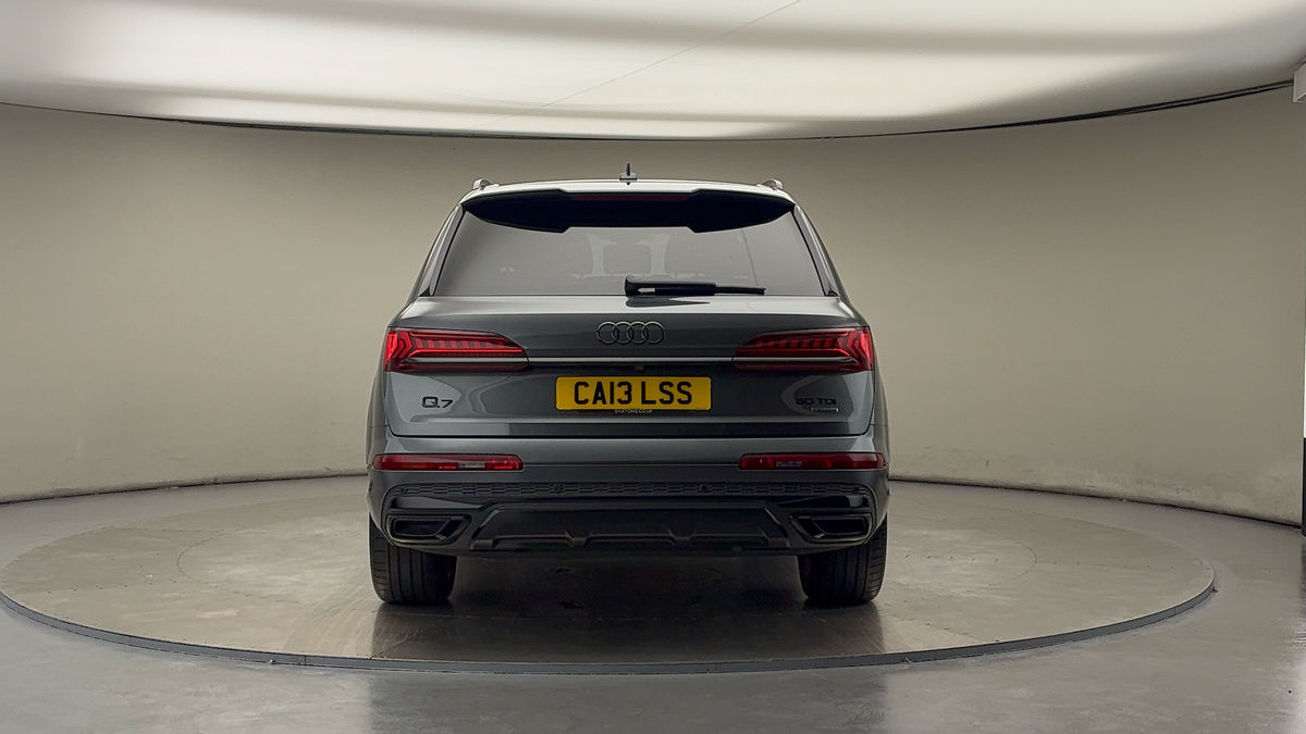 Audi Q7 Image 4