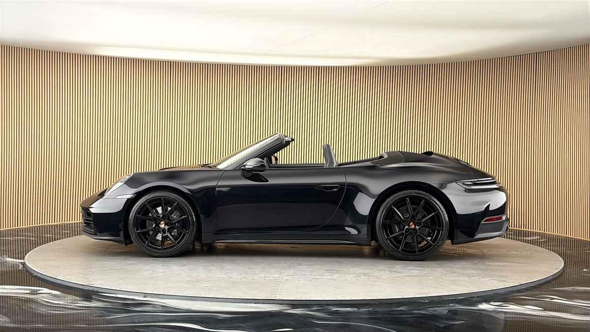 Porsche 911 Image 15