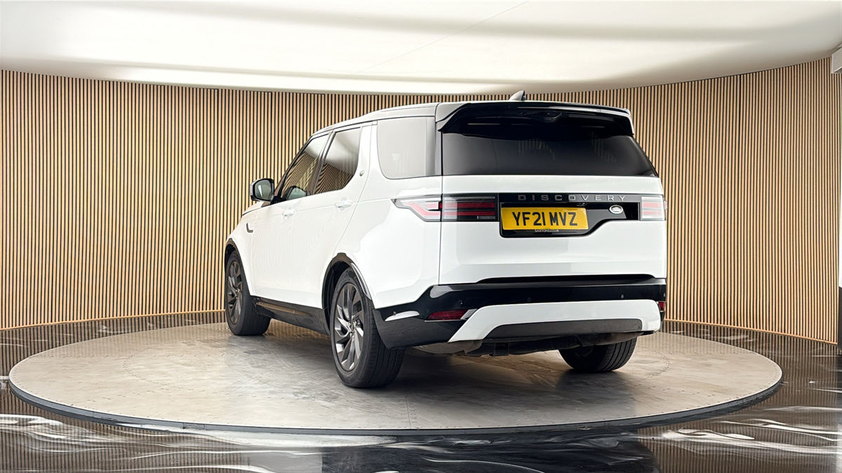 More views of Land Rover Discovery