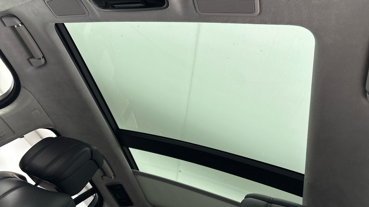 Land Rover Range Rover Image 12