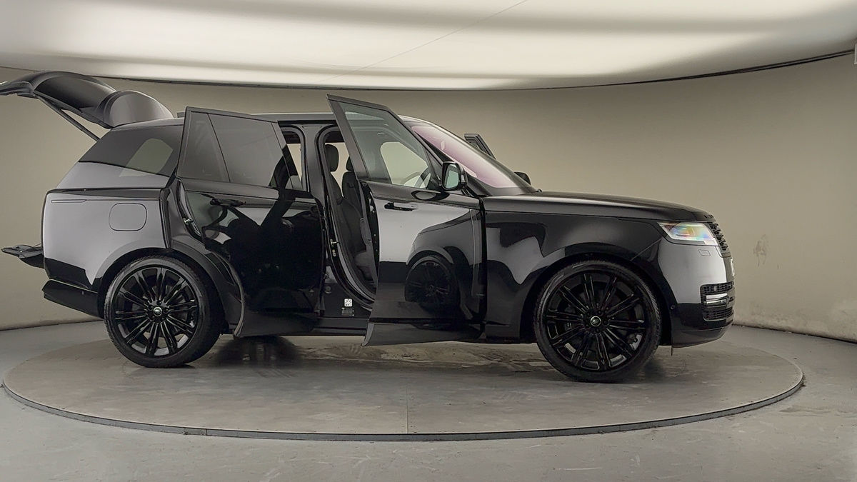 More views of Land Rover Range Rover