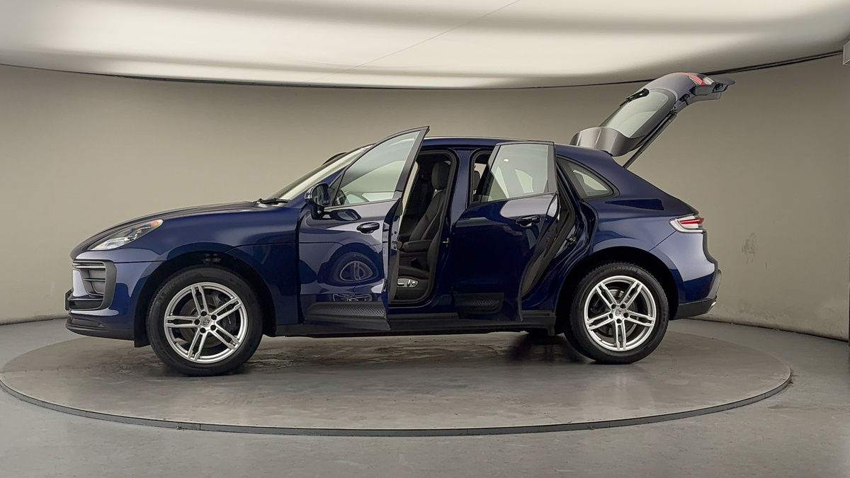 More views of Porsche Macan