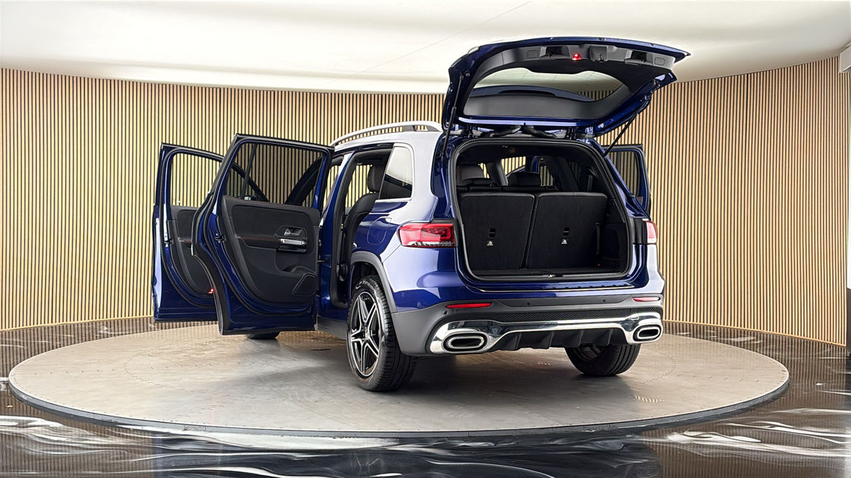 More views of Mercedes-Benz GLB