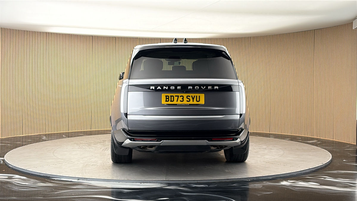 More views of Land Rover Range Rover