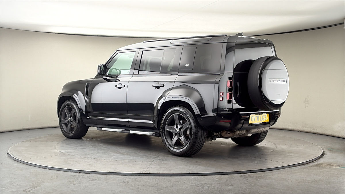 More views of Land Rover Defender 110