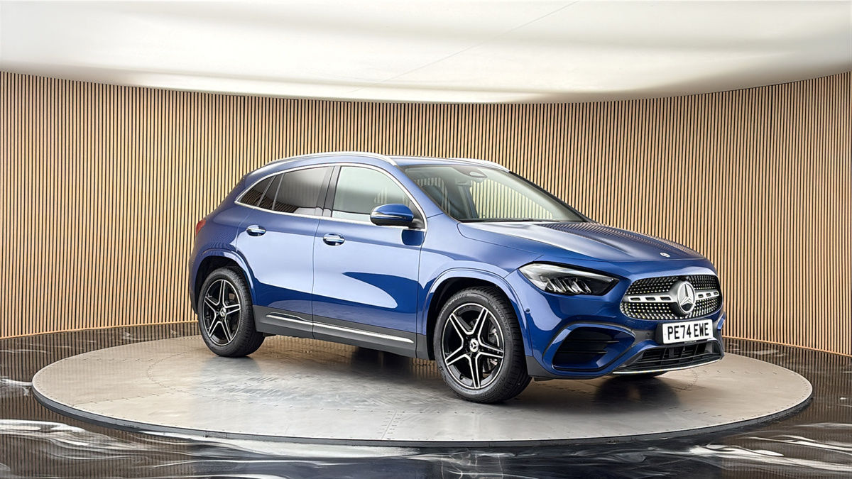 More views of Mercedes-Benz GLA