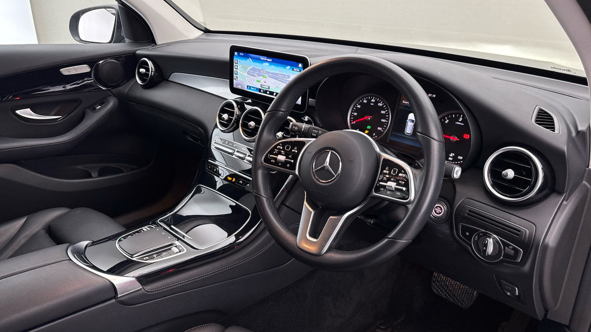 Mercedes-Benz GLC Image 5