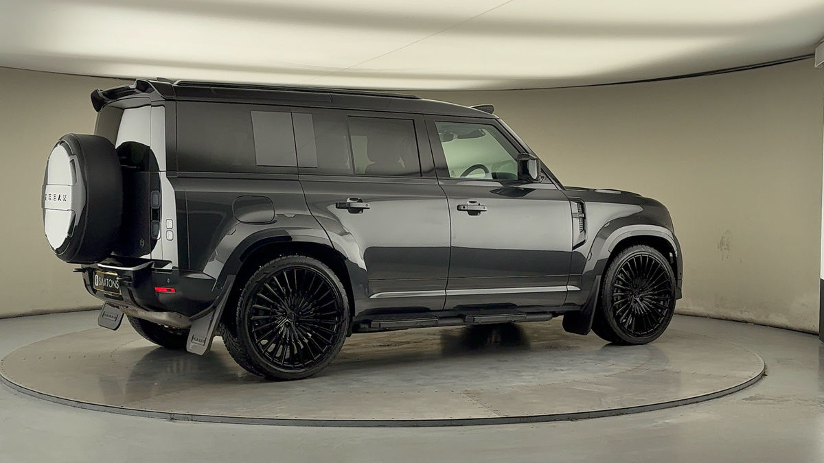 More views of Land Rover Defender 110