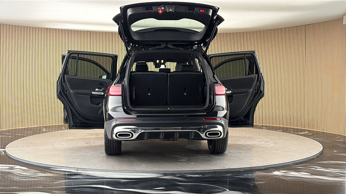 More views of Mercedes-Benz GLB