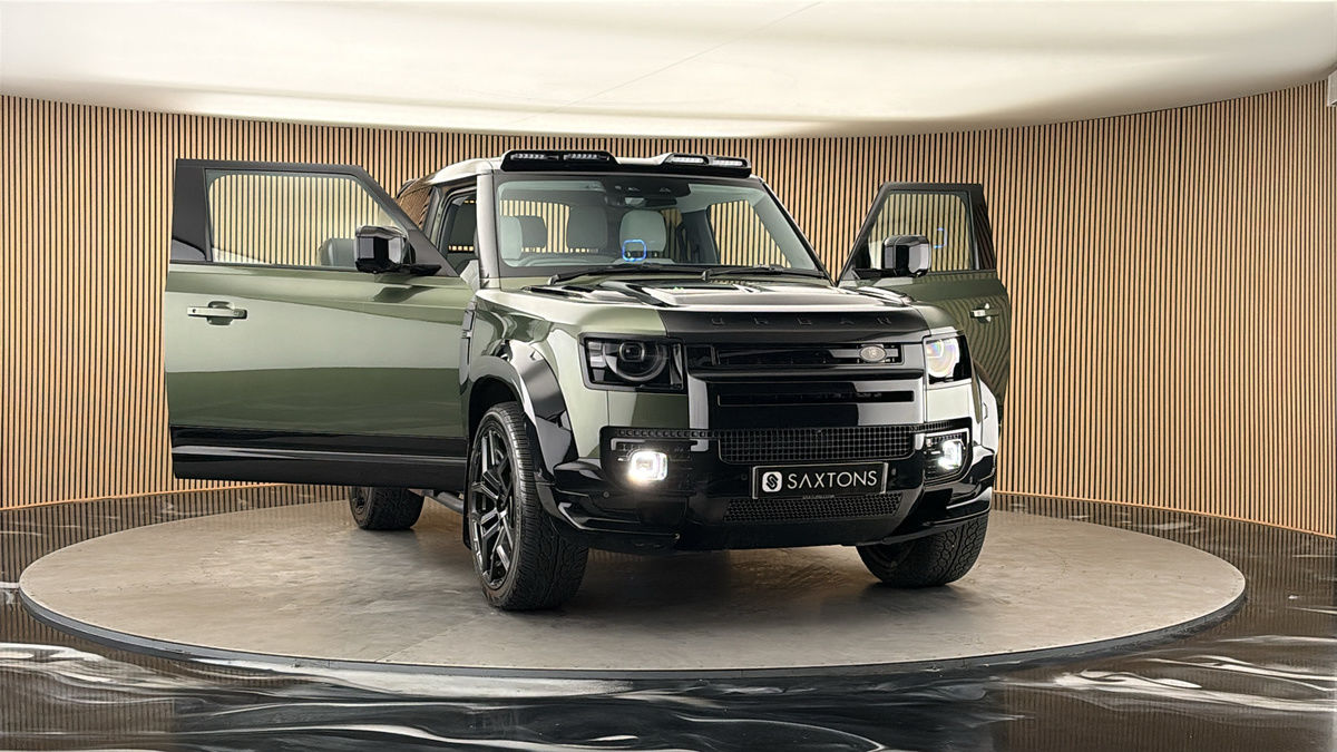 More views of Land Rover Defender 90