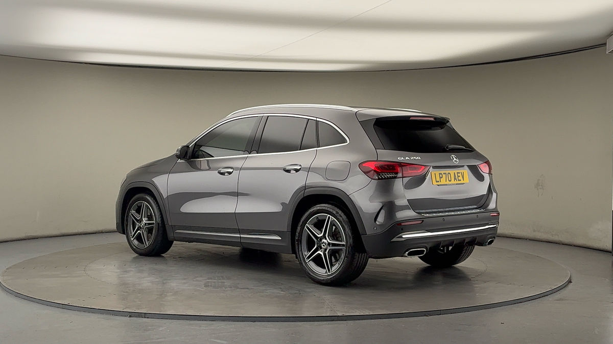 More views of Mercedes-Benz GLA