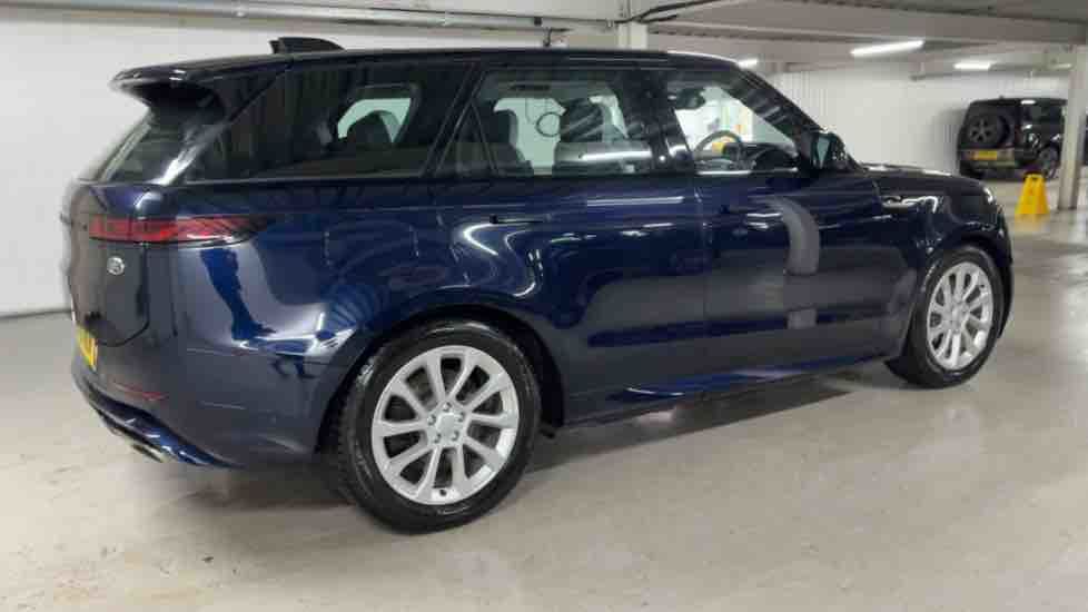More views of Land Rover Range Rover Sport