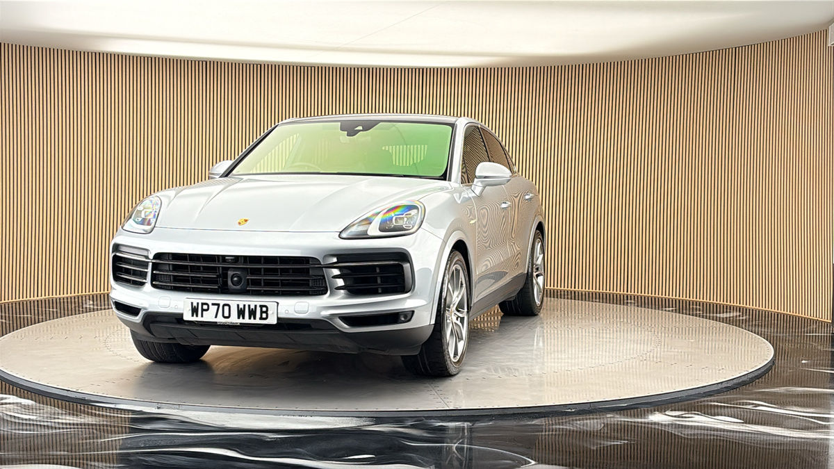 More views of Porsche Cayenne
