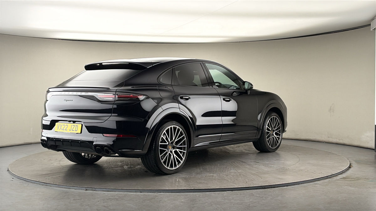 Porsche Cayenne Image 21