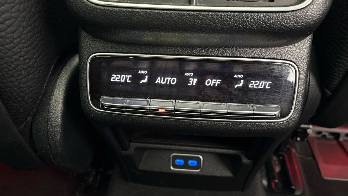 Mercedes-Benz GLE Image 34