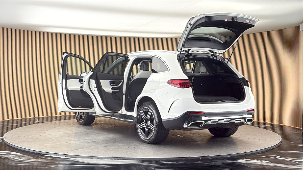 Mercedes-Benz GLC Image 23