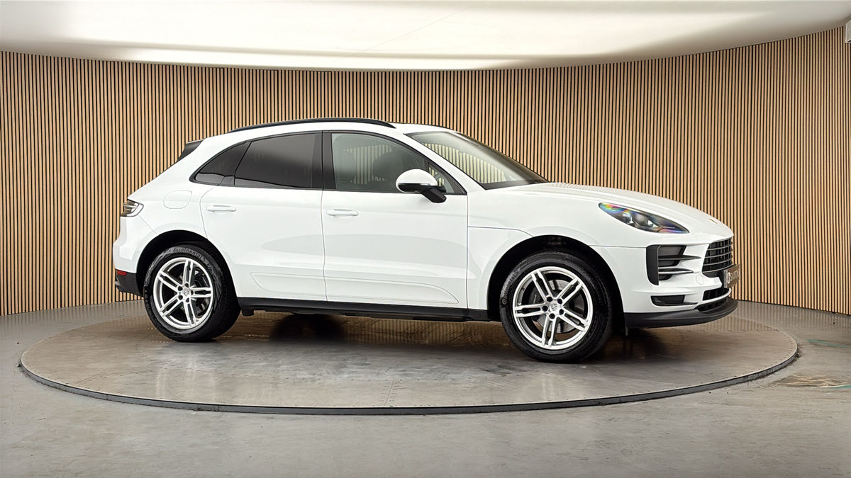 More views of Porsche Macan