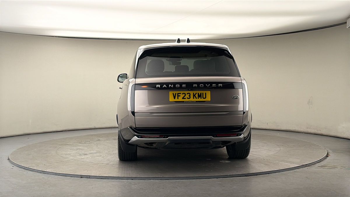 More views of Land Rover Range Rover