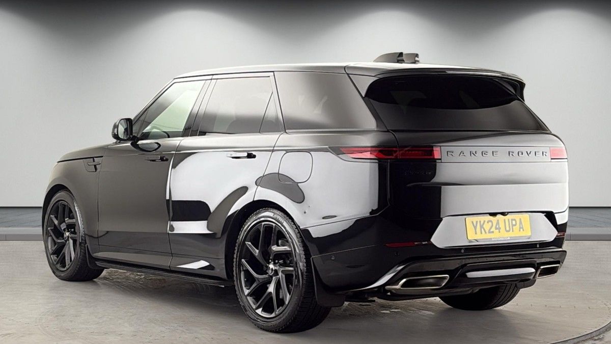 Land Rover Range Rover Sport Image 2