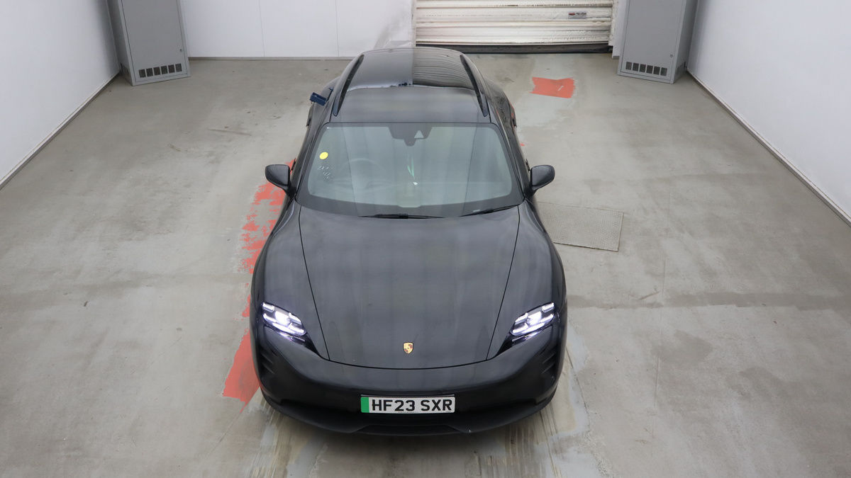 Porsche Taycan Image 7