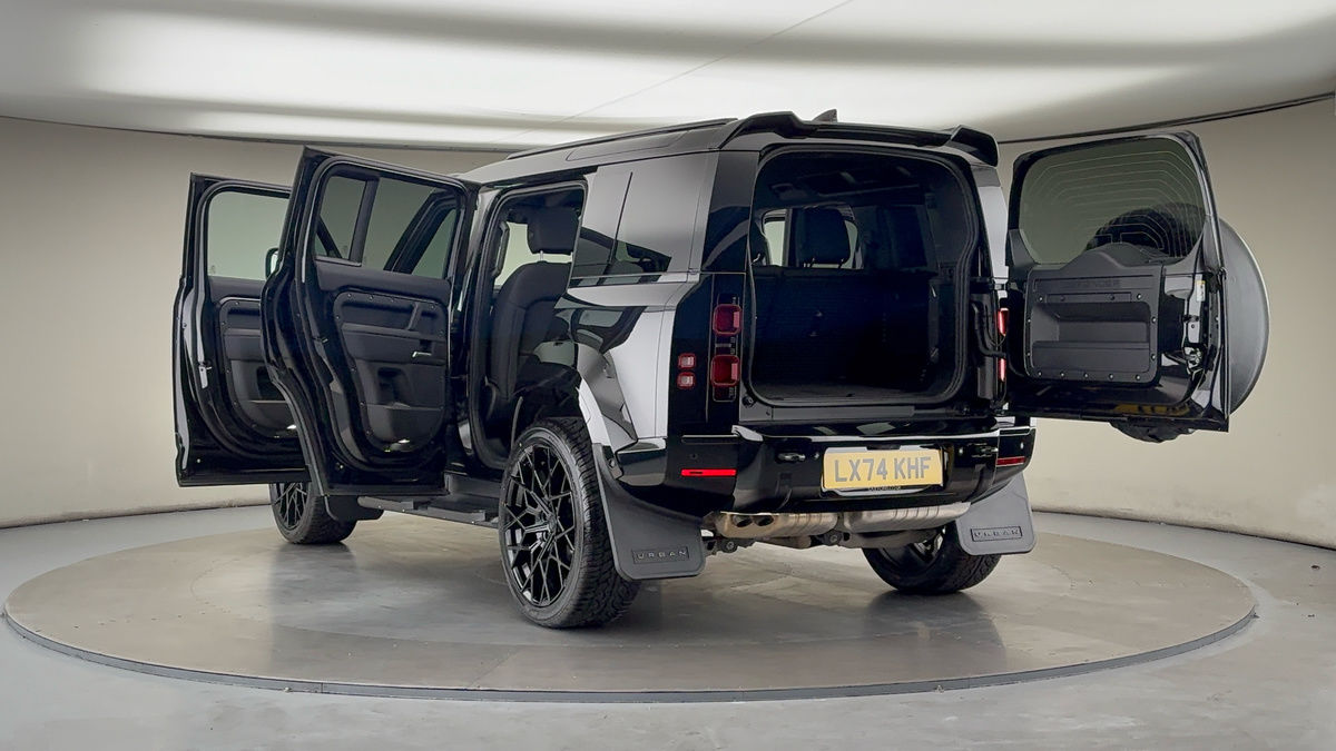 Land Rover Defender 110 Urban Image 23