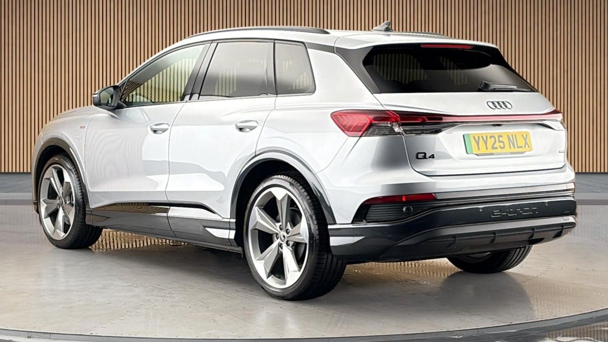 Audi Q4 e-tron Image 2