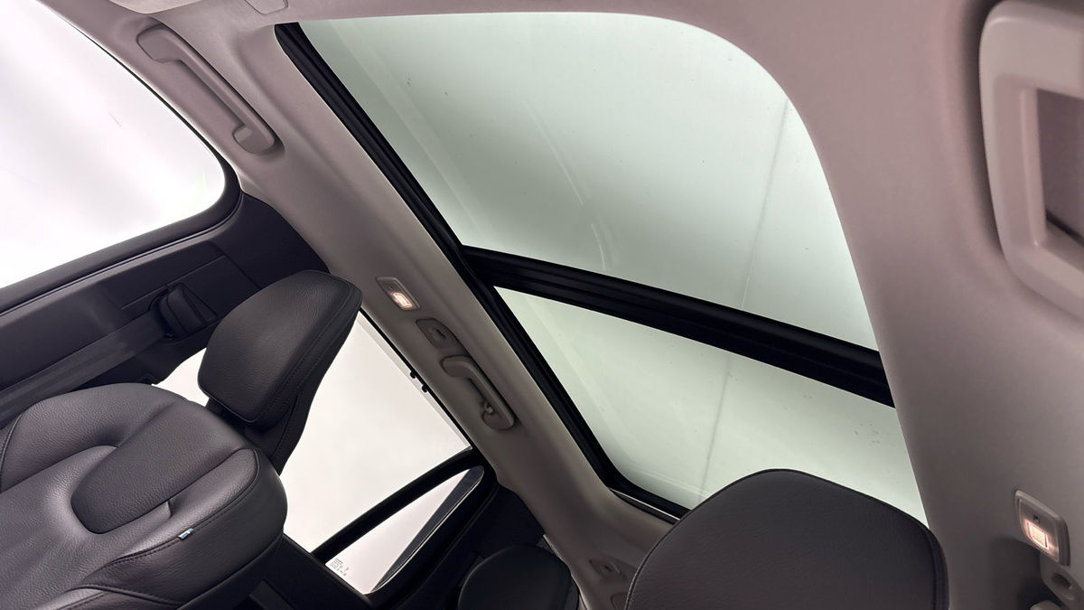 Volvo XC90 Image 6