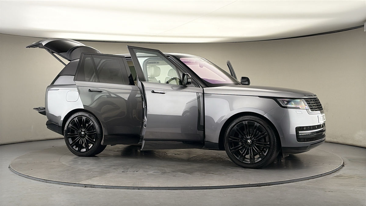 More views of Land Rover Range Rover