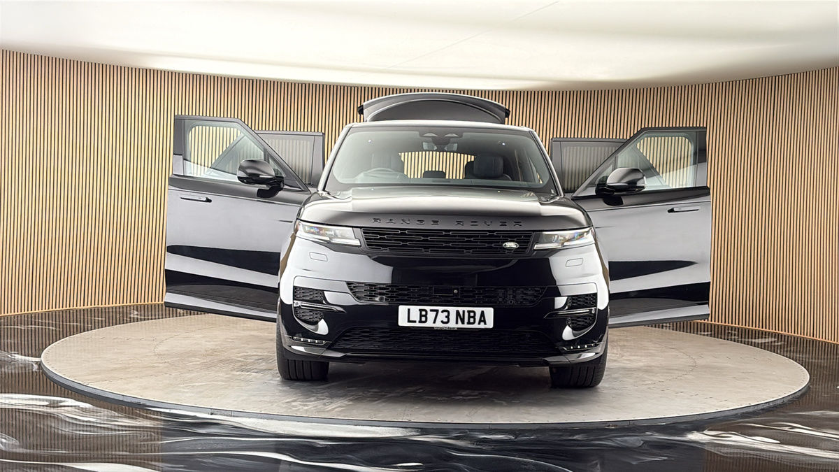 More views of Land Rover Range Rover Sport