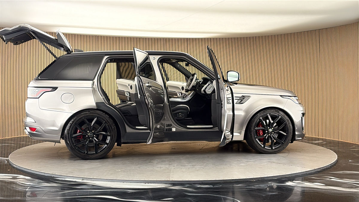 More views of Land Rover Range Rover Sport