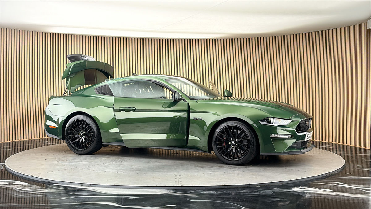 More views of Ford Mustang