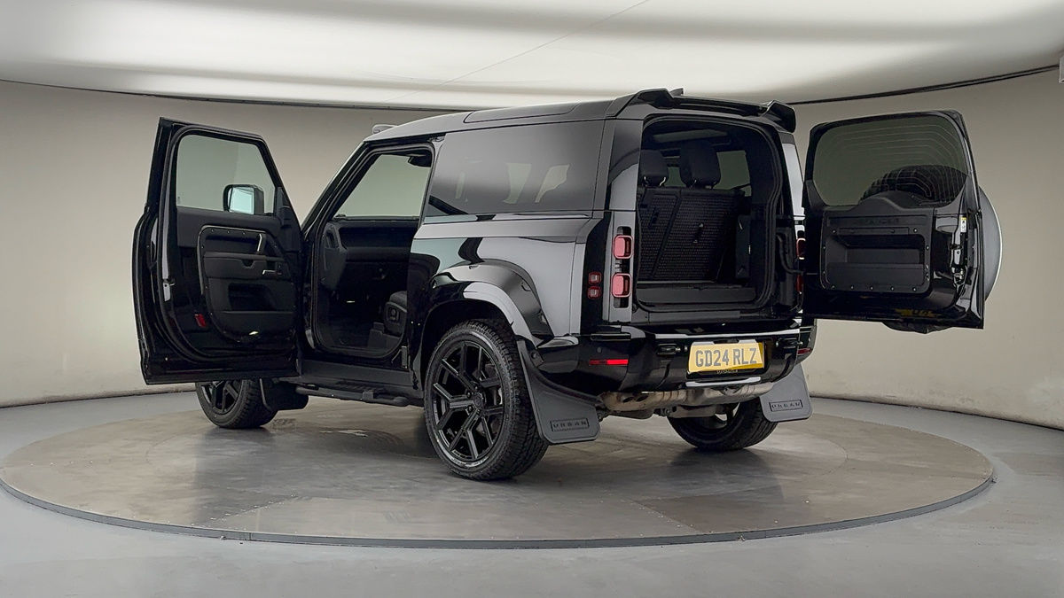 More views of Land Rover Defender 90