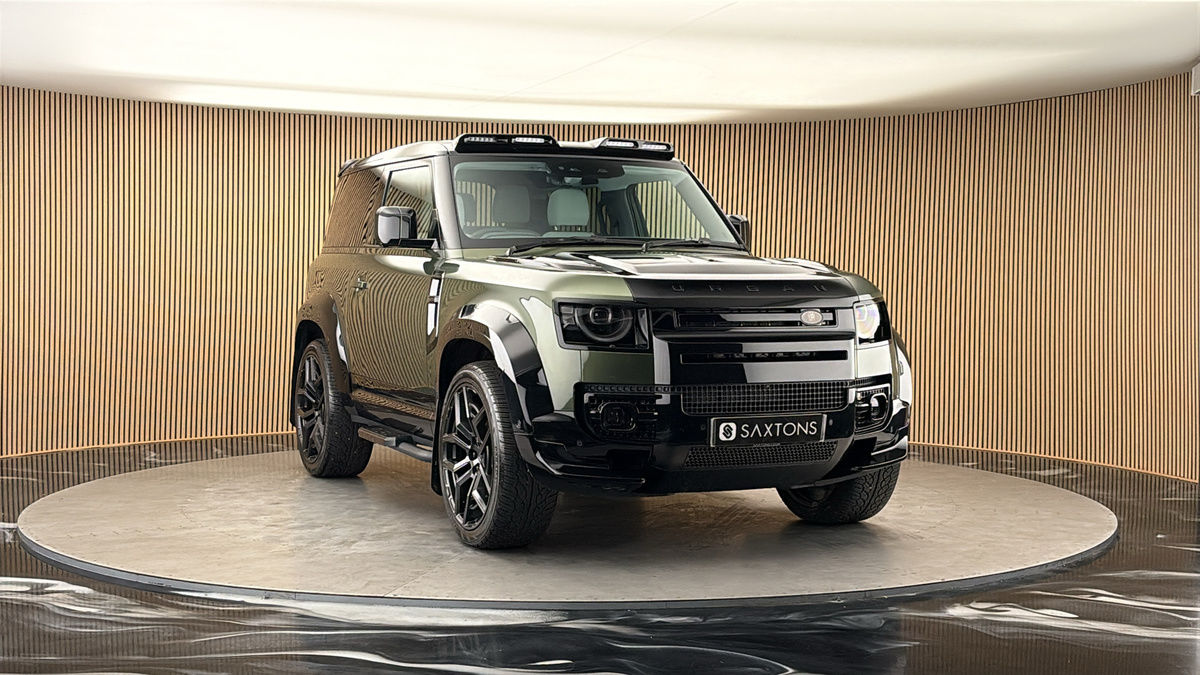 More views of Land Rover Defender 90