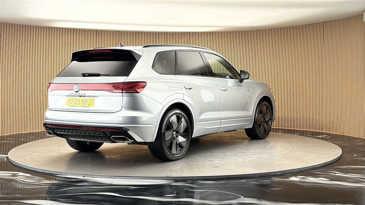 More views of Volkswagen Touareg