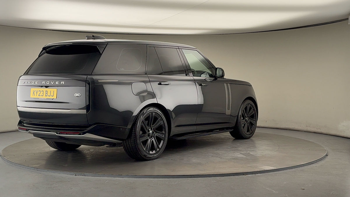 More views of Land Rover Range Rover