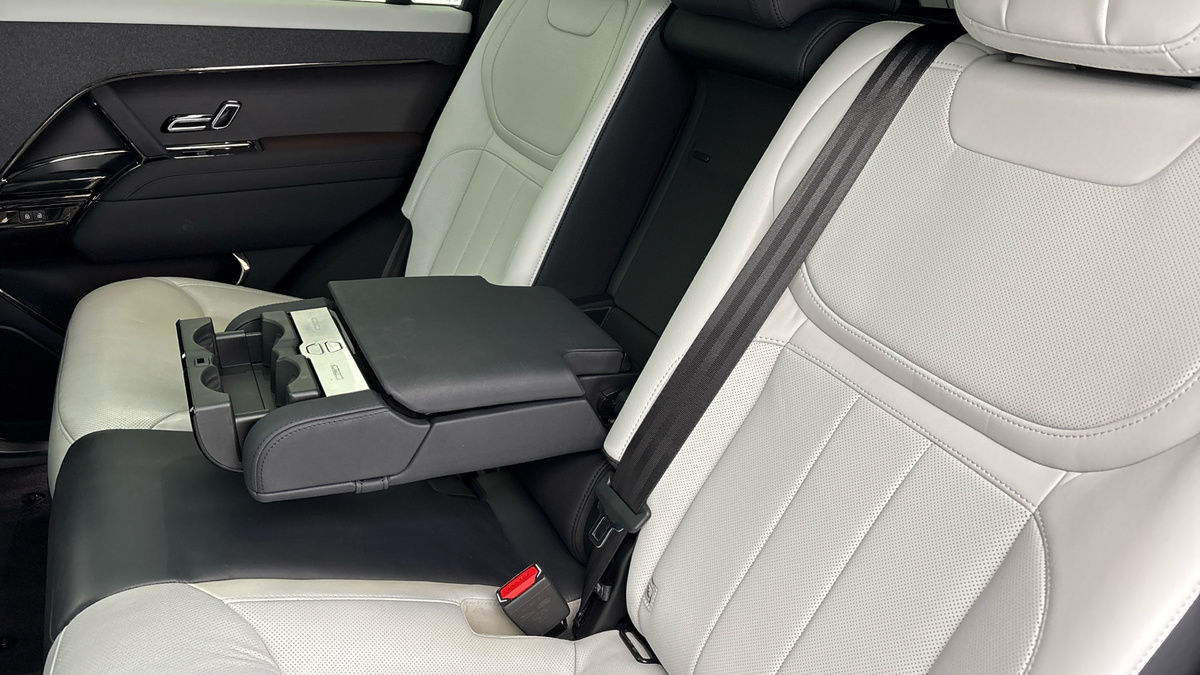 Land Rover Range Rover Sport Urban Image 9