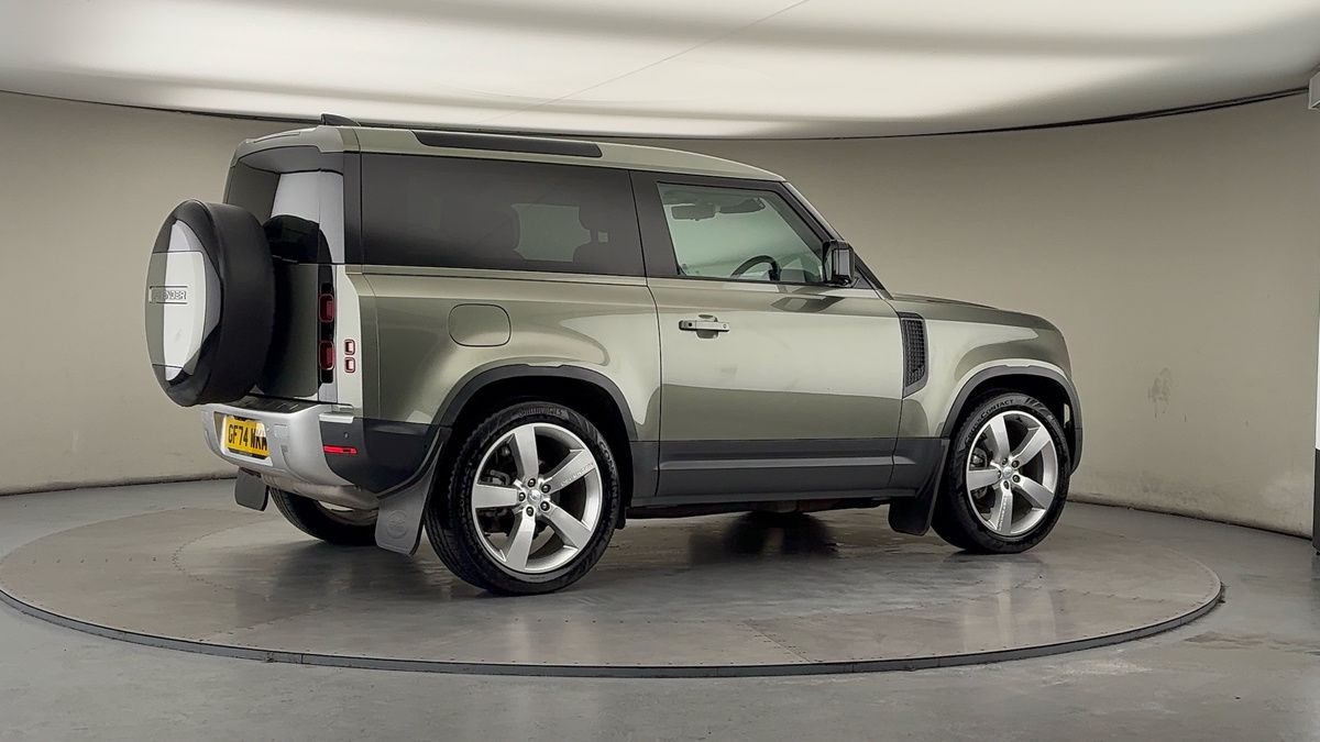 More views of Land Rover Defender 90