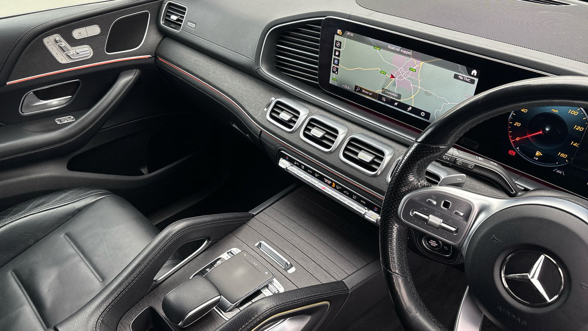 Mercedes-Benz GLE Image 18