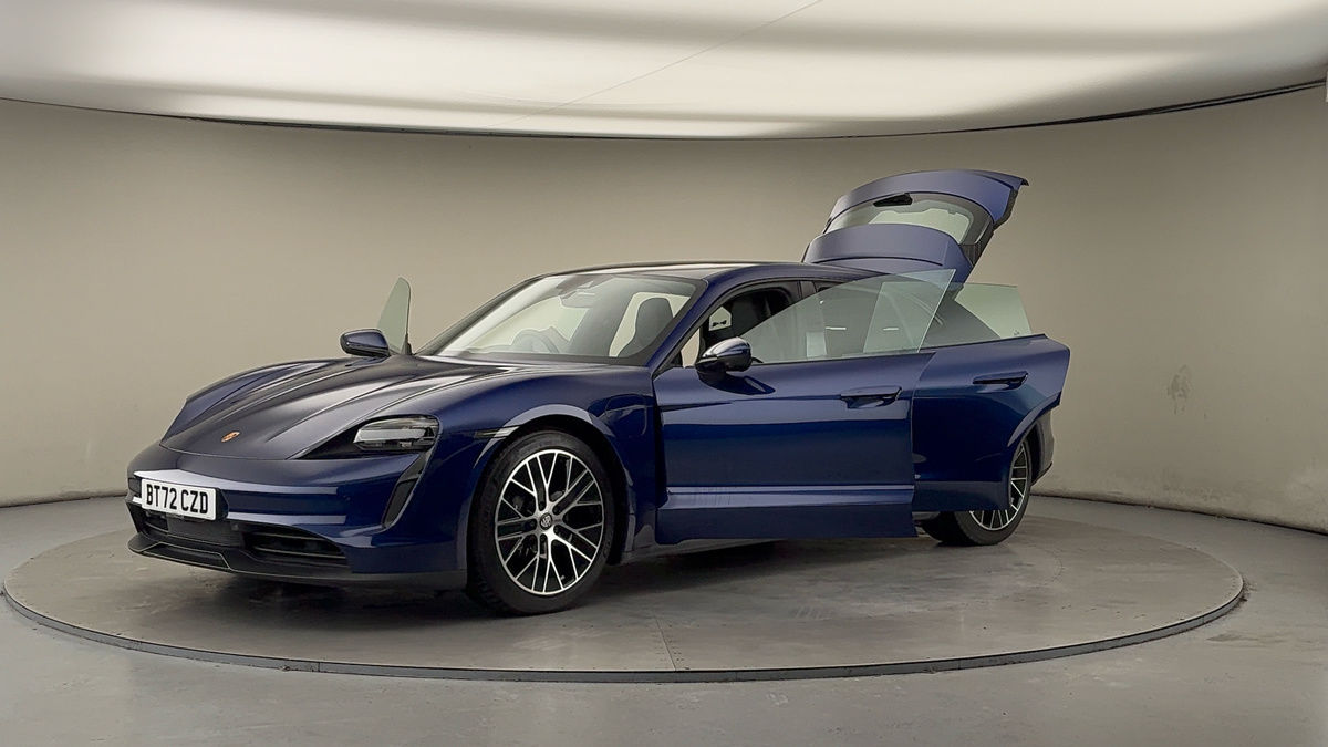 Porsche Taycan Image 22